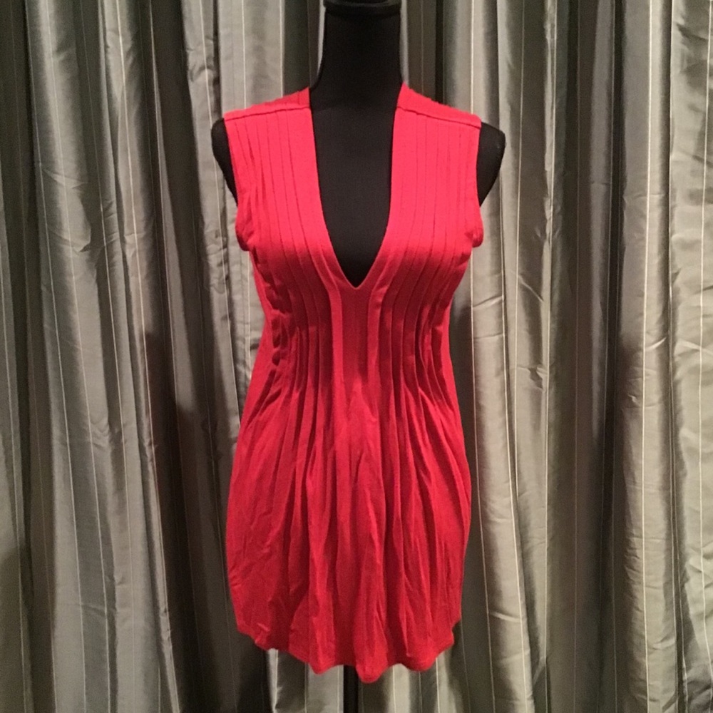 Michael Kors Red Pleated Sleeveless Blouse